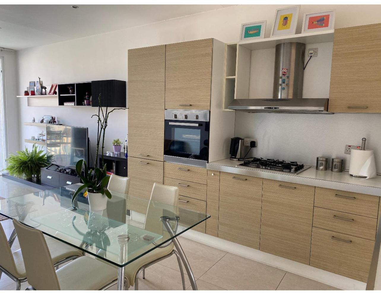 Spinola Bay View Apartment Saint Julian's ภายนอก รูปภาพ